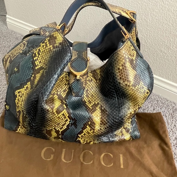 VINTAGE GUCCI Limited Edition Rare Python Large Stirrup Hobo Bag - Picture 9 of 13